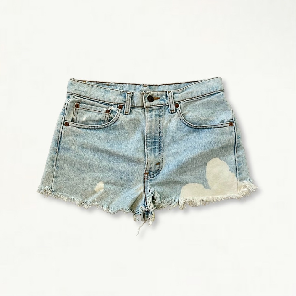 SOLD Vintage 90s Levi’s 501 Cut-Off Jean Shorts 1992 Raw Hem Distressed Denim